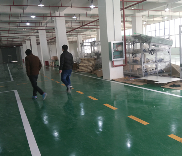環(huán)氧防靜電地坪鋪設