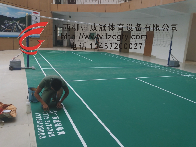 汽排球場(chǎng)專用地板膠彈性地膠.jpg